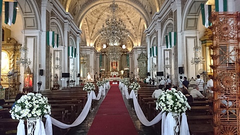 世界遺産 サン・アウグスチン教会　結婚式の前